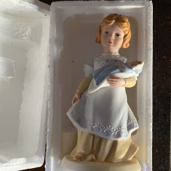 1981 Avon A Mothers Love Statue IOB - Picture 6 of 14